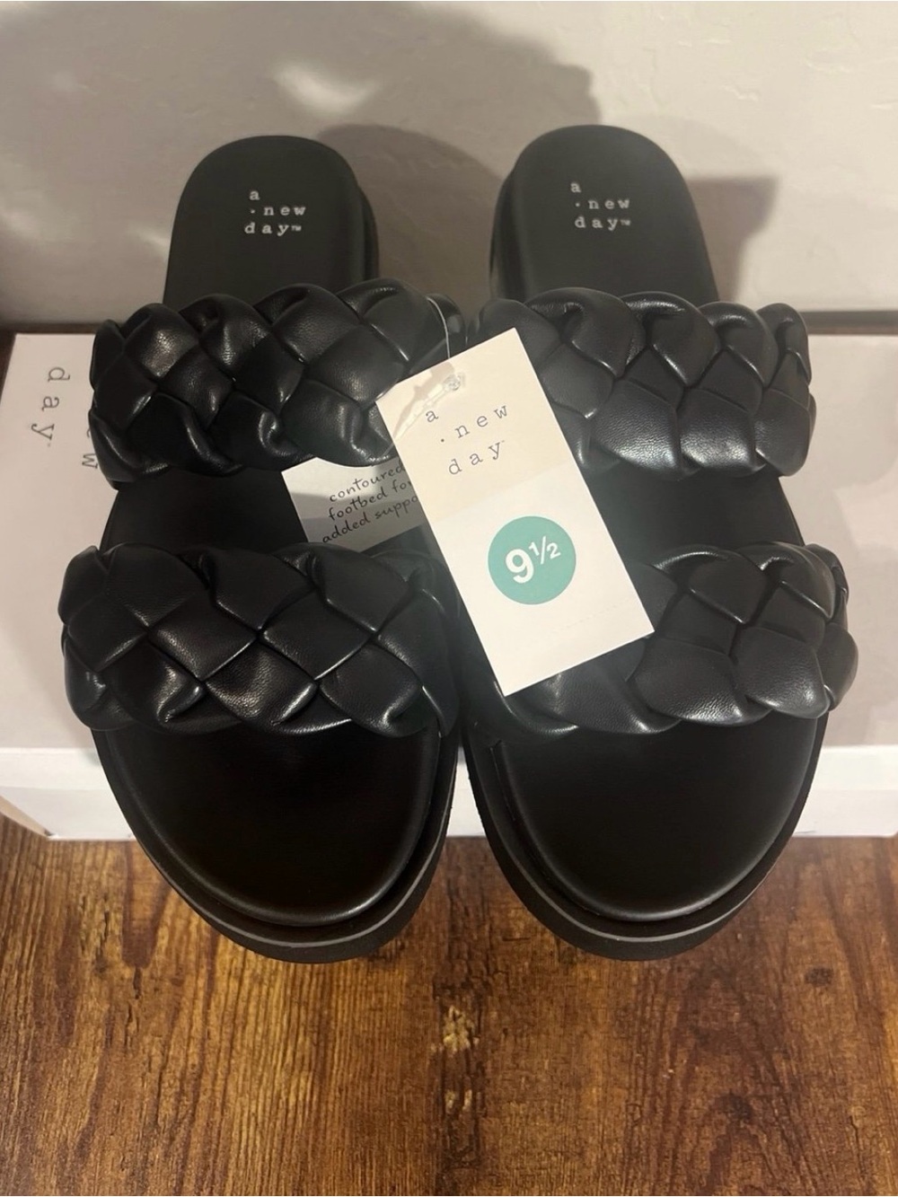 Women’s Sandals Shoes Size 9.5